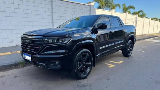 RAM RAMPAGE 2.0 HURRICANE 4 TURBO GASOLINA R/T 4X4 AUTOMÁTICO